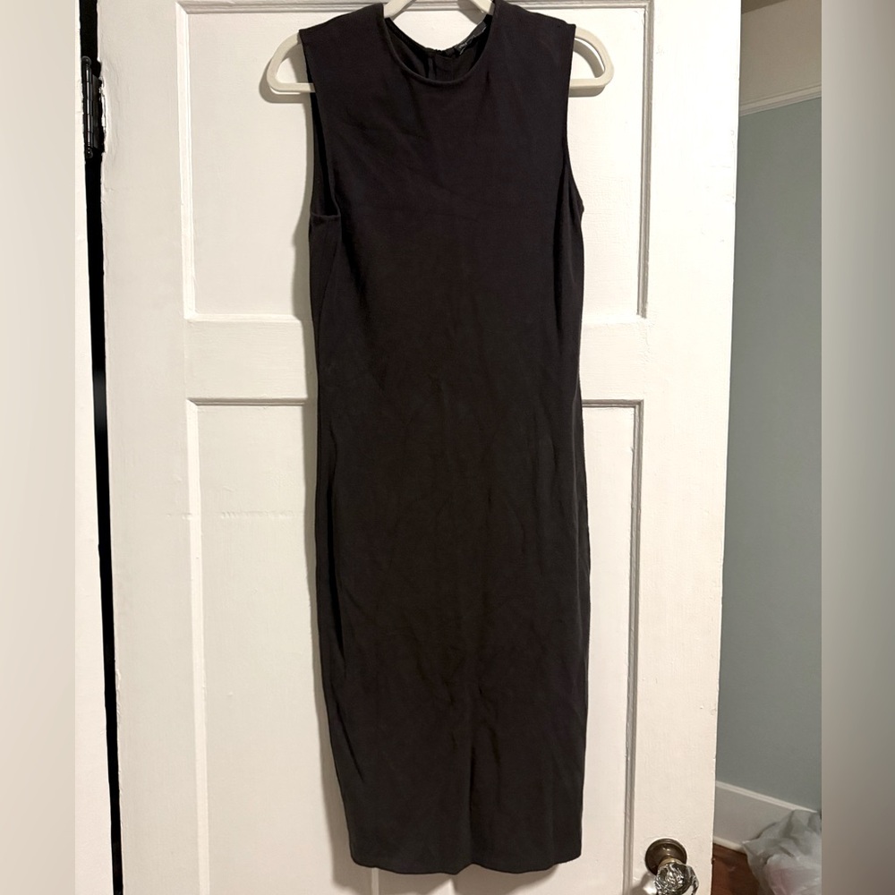 Vince stretchy body on dress Sz M